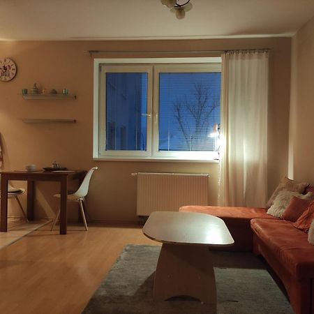 Apartman V Uplnom Centre Piestan S Bezplatnym Parkovanim Piest'any Luaran gambar